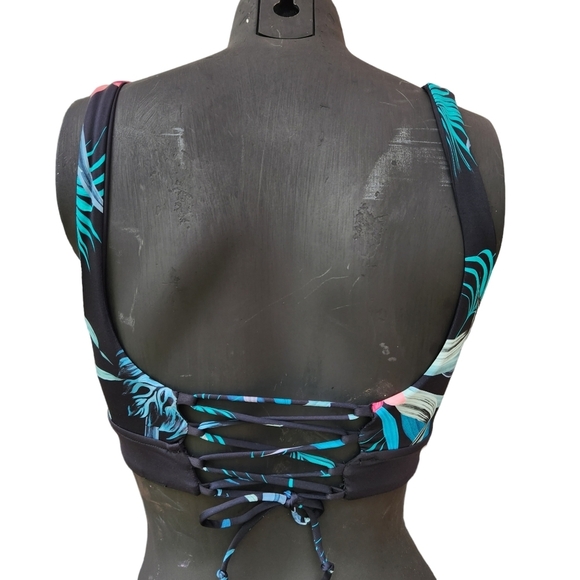 NWOT Rip Curl Mirage Cloudbreak Essentials Halter - Picture 4 of 5